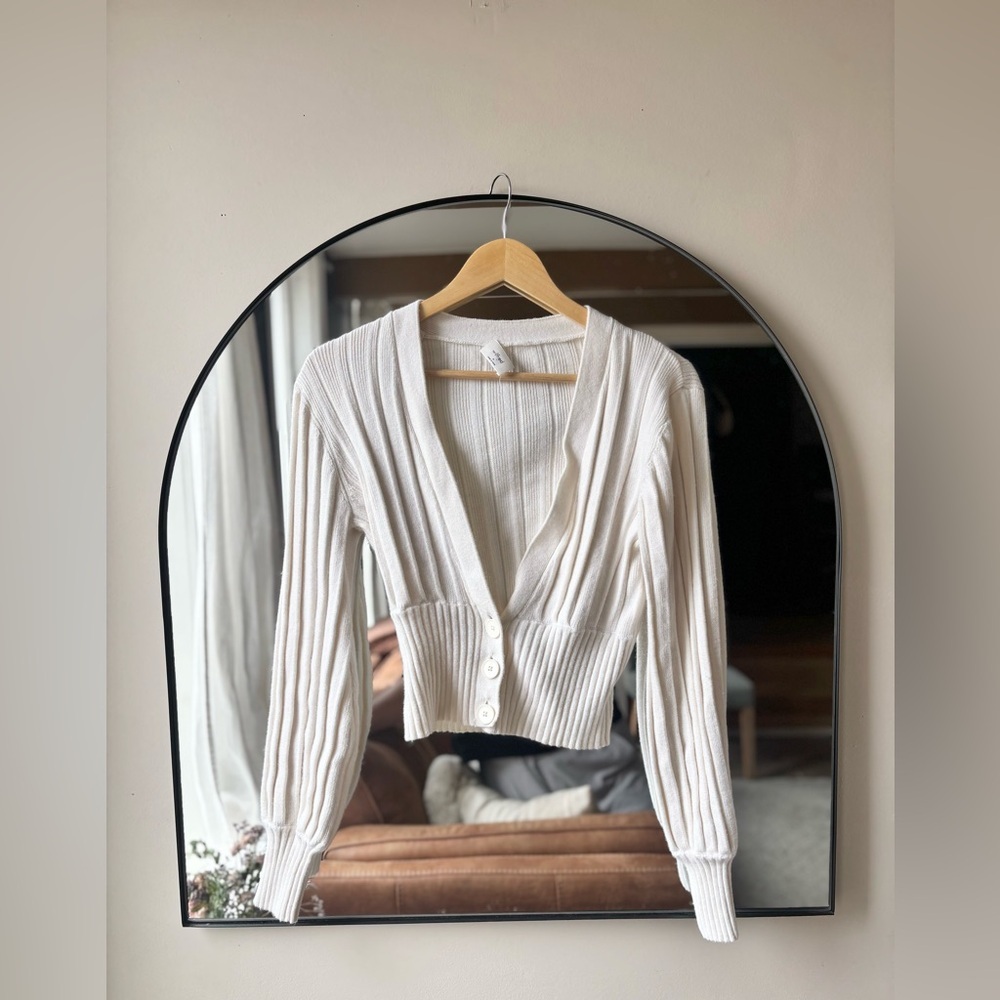 ARITZIA WILFRED | plunge front cardigan | size medium - Picture 2 of 3